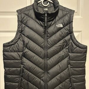 The North Face Women's Black Puffer Vest